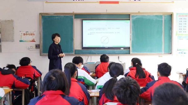 盛康优配 支教纪实①｜在佛冈，两位老师为特殊儿童和乡村少年打开“另一扇窗”